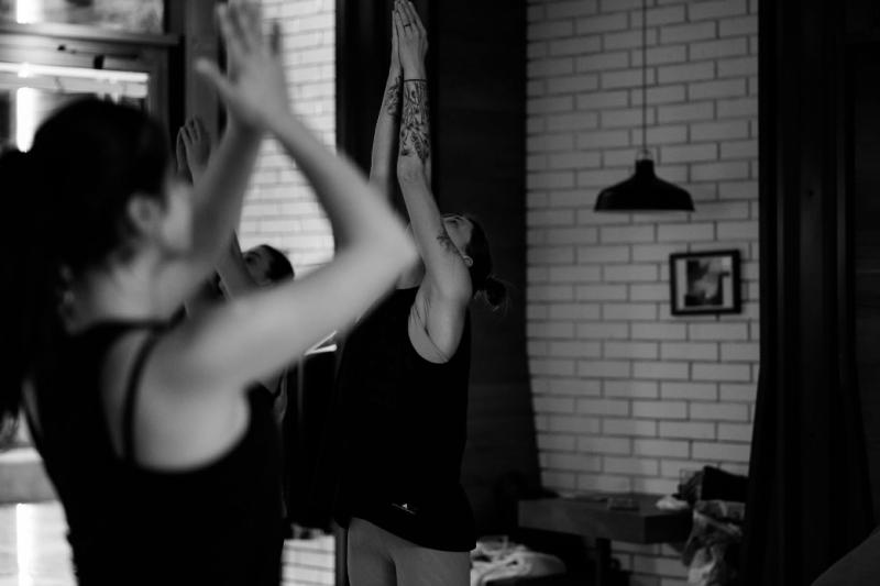Yoga v kavárně Rebelbean Pole