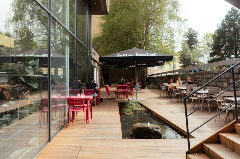 Ranní flow na Poli v Kavárně Rebelbean